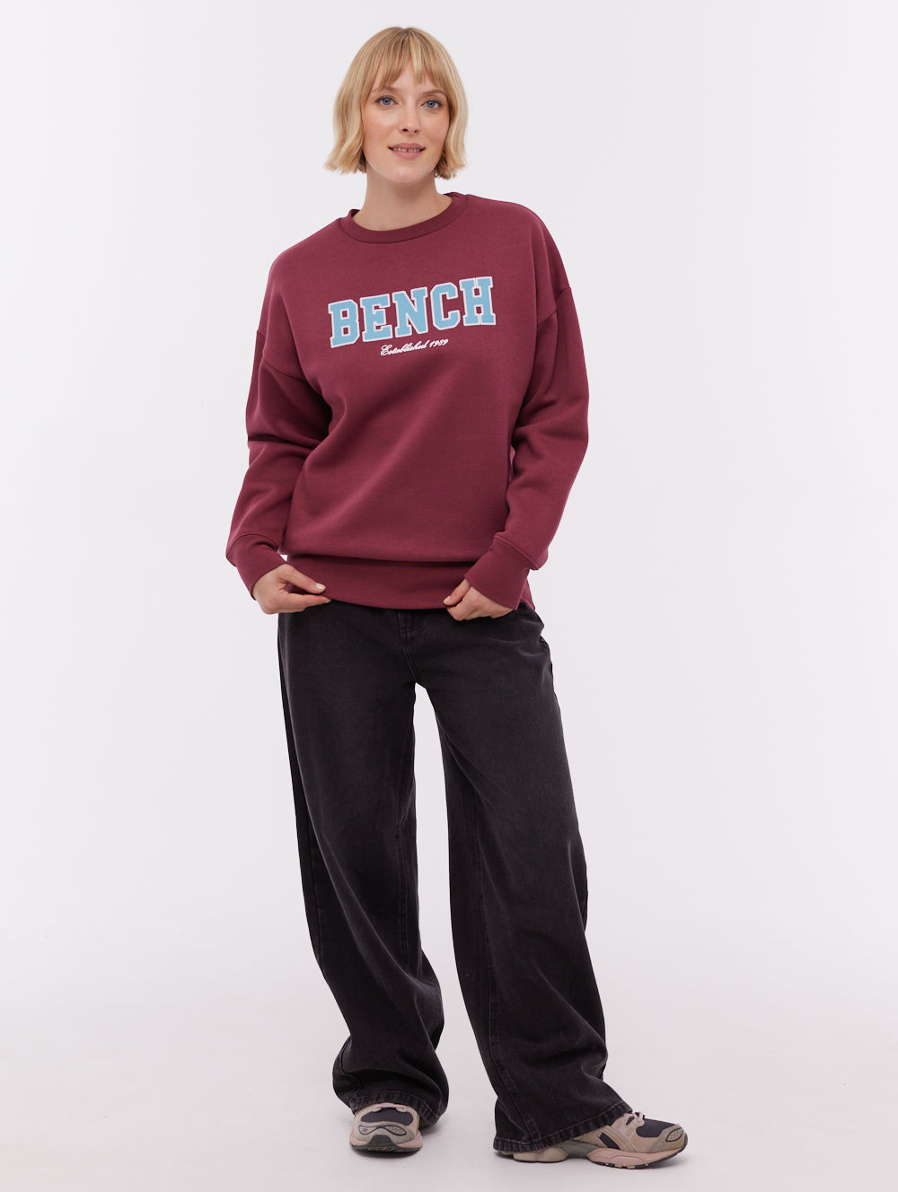 Ercie Collegiate Crew Neck - Red